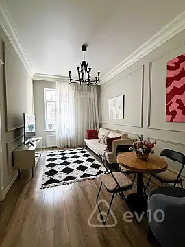 Satılır 2 otaqlı köhnə tikili 55 m² — Bakı, Səbail 2 otaq 55.00 m²