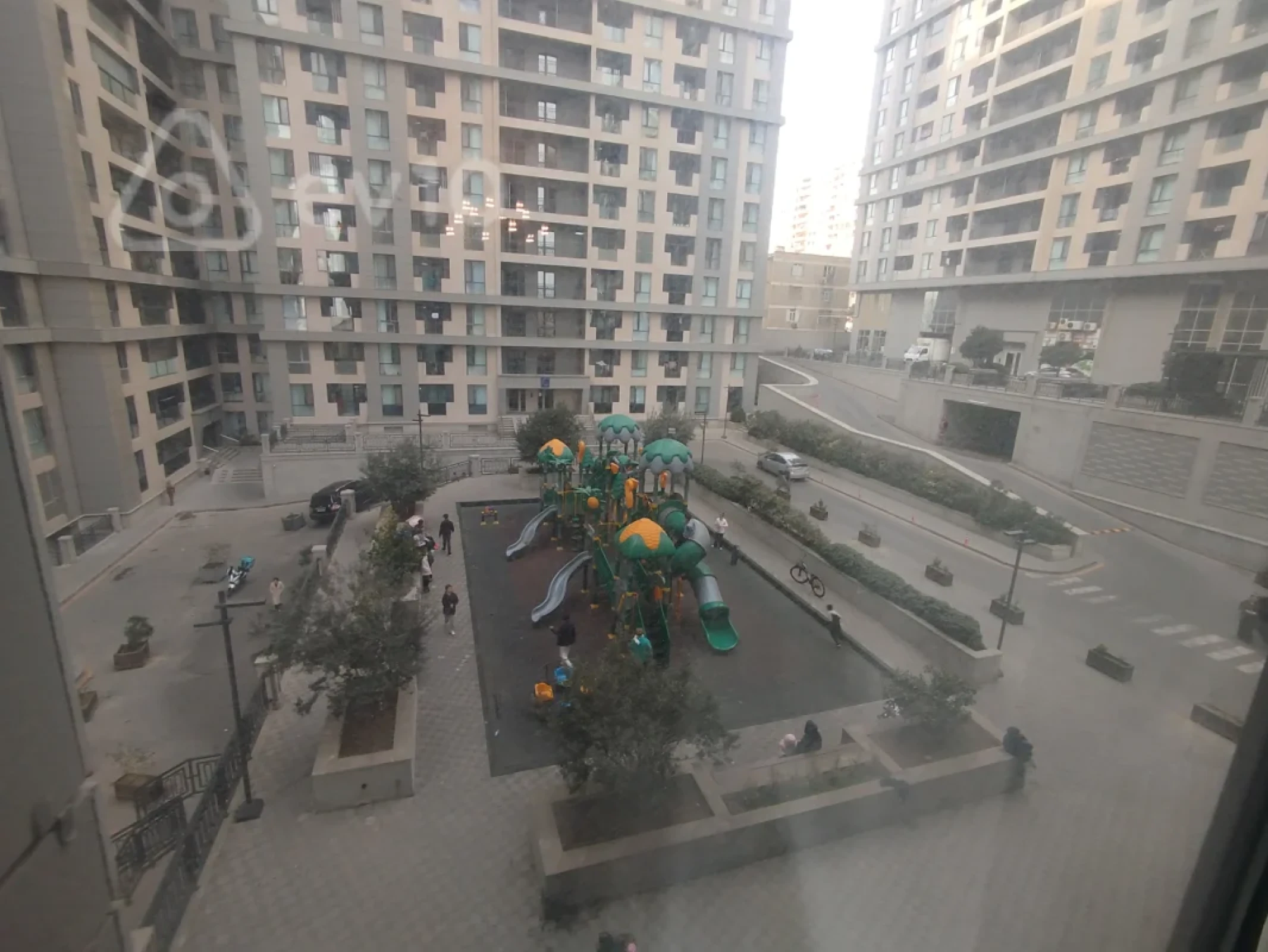 Kirayə verilir 2 otaqlı yeni tikili 65 m²