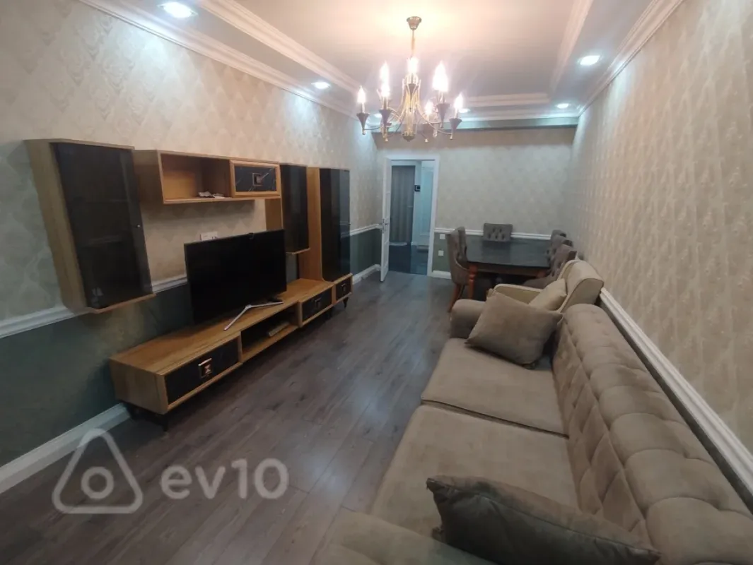 Kirayə verilir 2 otaqlı yeni tikili 65 m²