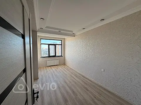 Kirayə verilir 2 otaqlı yeni tikili 74 m²