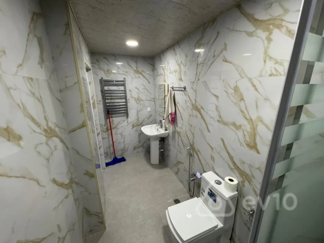 Kirayə verilir 2 otaqlı yeni tikili 74 m²