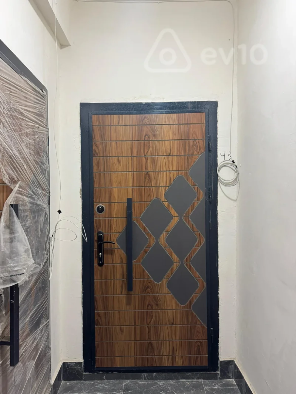 Kirayə verilir 2 otaqlı yeni tikili 74 m²