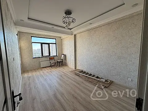 Kirayə verilir 2 otaqlı yeni tikili 74 m²