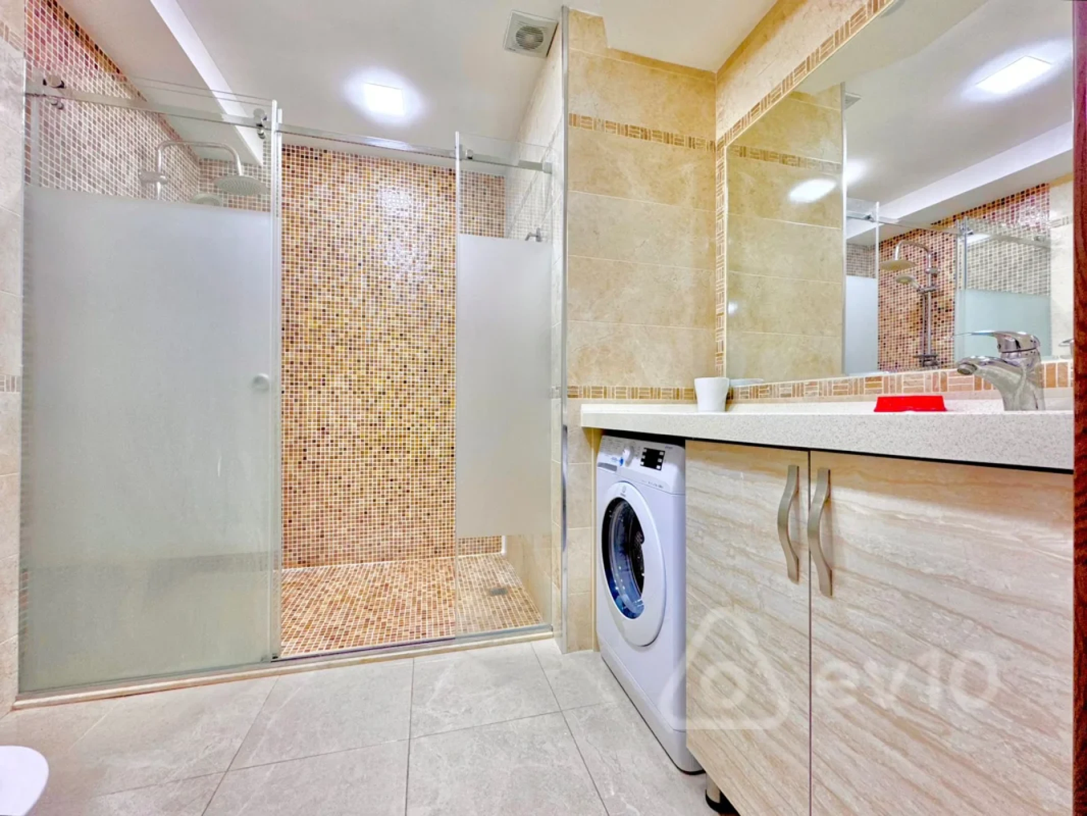 Kirayə verilir 2 otaqlı yeni tikili 70 m²
