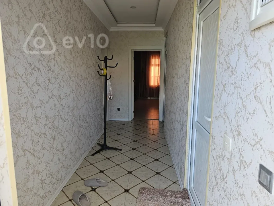Kirayə verilir 3 otaqlı həyət evi 100 m²