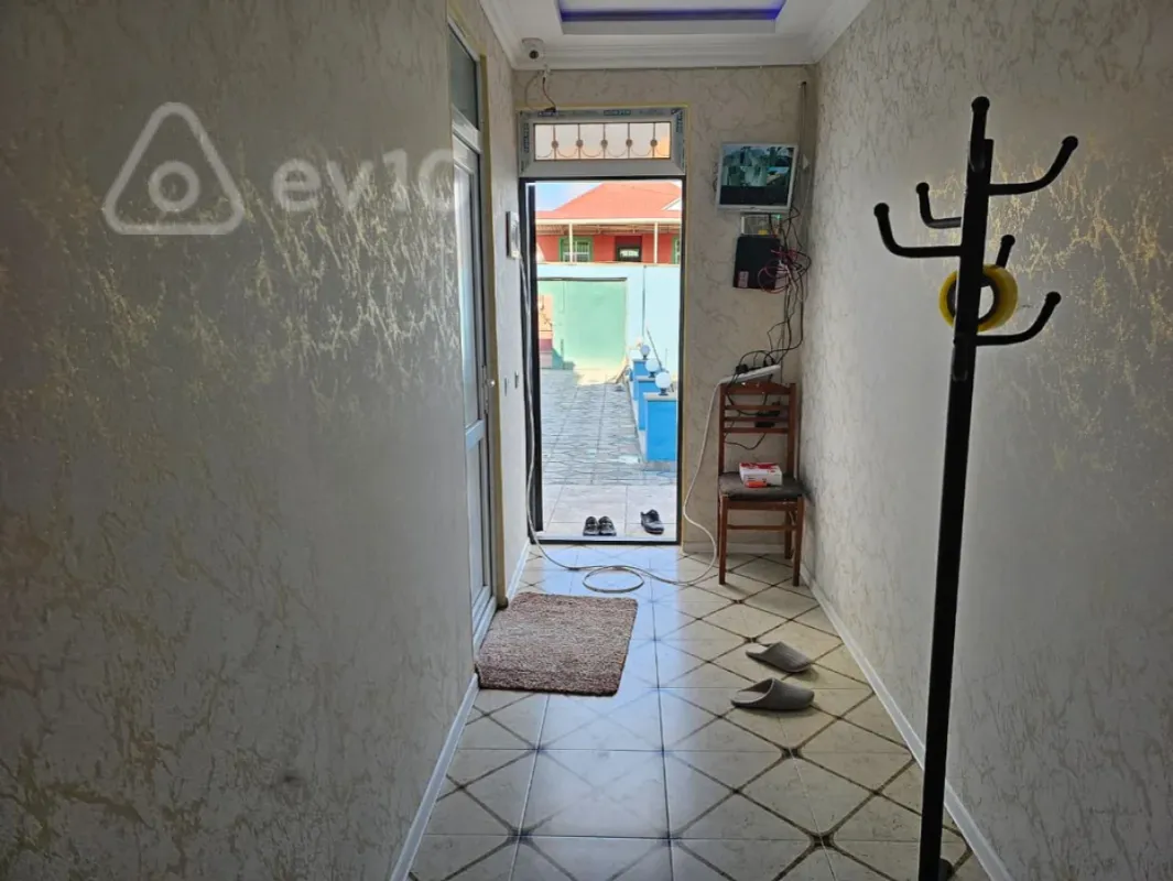 Kirayə verilir 3 otaqlı həyət evi 100 m²
