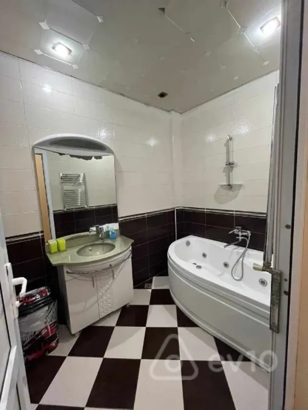 Kirayə verilir 3 otaqlı yeni tikili 128 m²