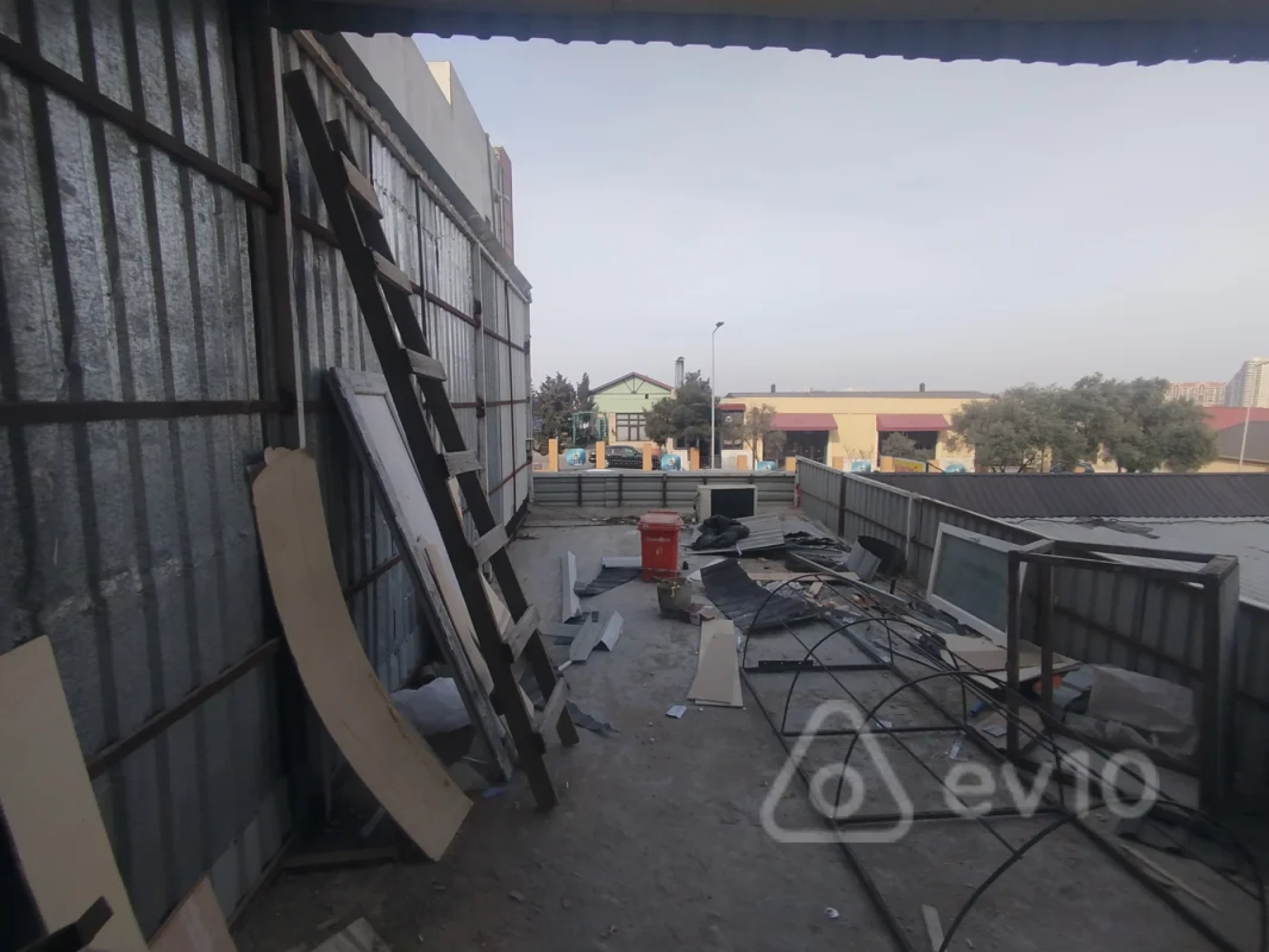 Satılır mənzil 45 m²