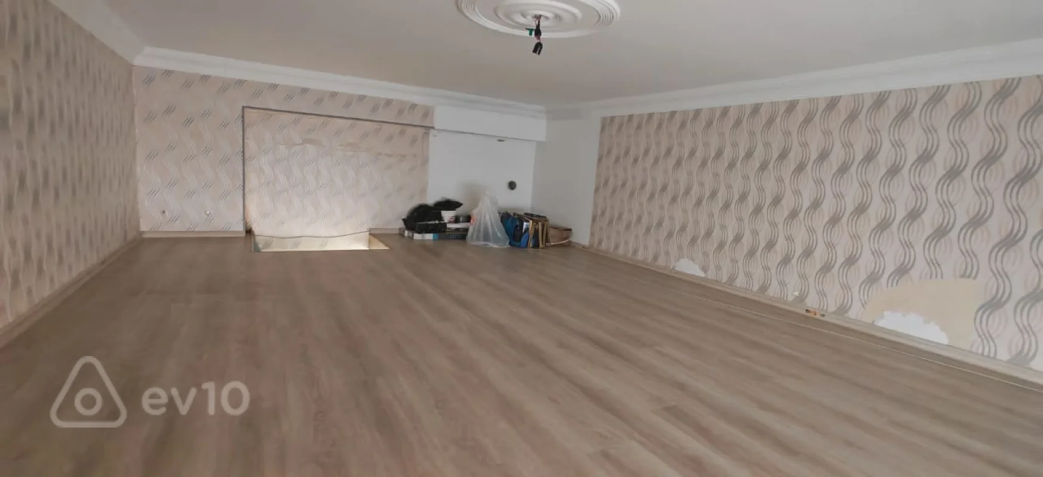 Kirayə verilir mənzil 30 m²