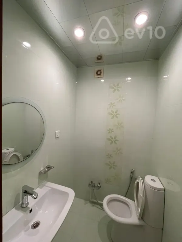 Kirayə verilir 4 otaqlı yeni tikili 150 m²