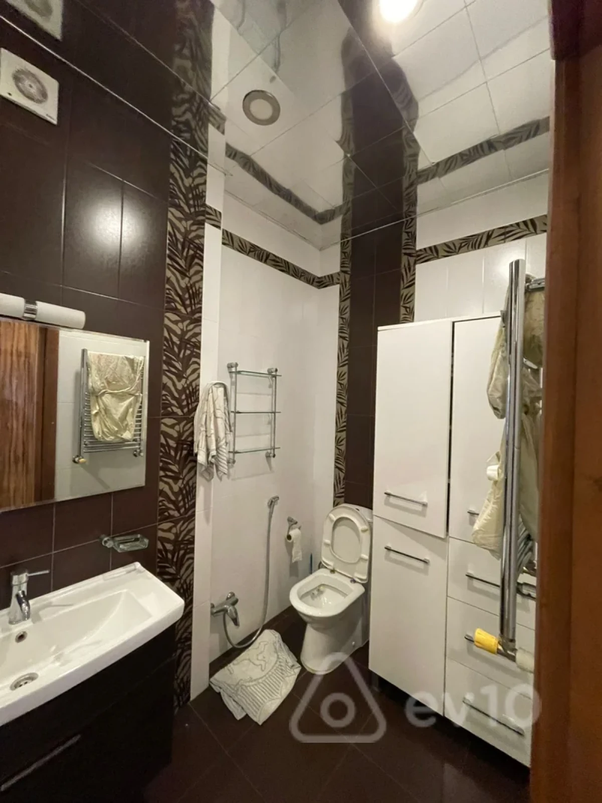 Kirayə verilir 4 otaqlı yeni tikili 150 m²