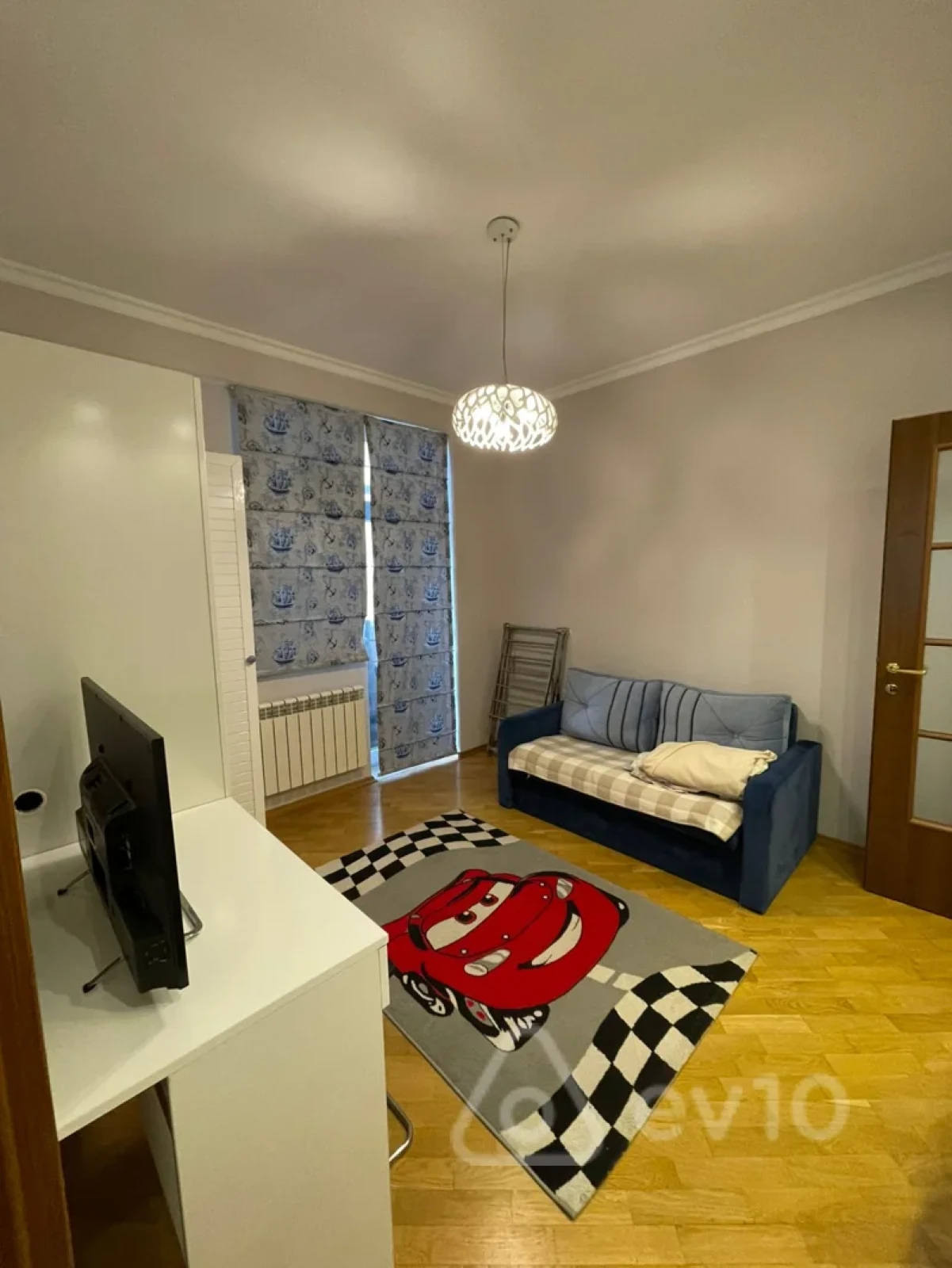 Kirayə verilir 4 otaqlı yeni tikili 150 m²