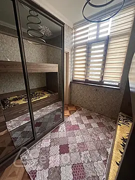 Kirayə verilir 3 otaqlı yeni tikili 70 m²