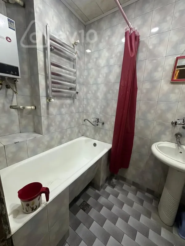Kirayə verilir 3 otaqlı yeni tikili 70 m²