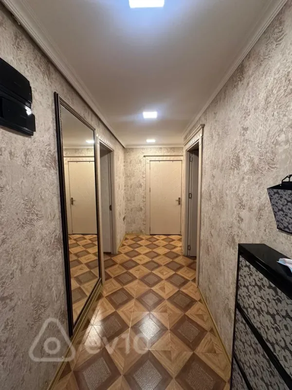 Kirayə verilir 3 otaqlı yeni tikili 70 m²