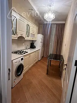 Kirayə verilir 3 otaqlı yeni tikili 105 m²