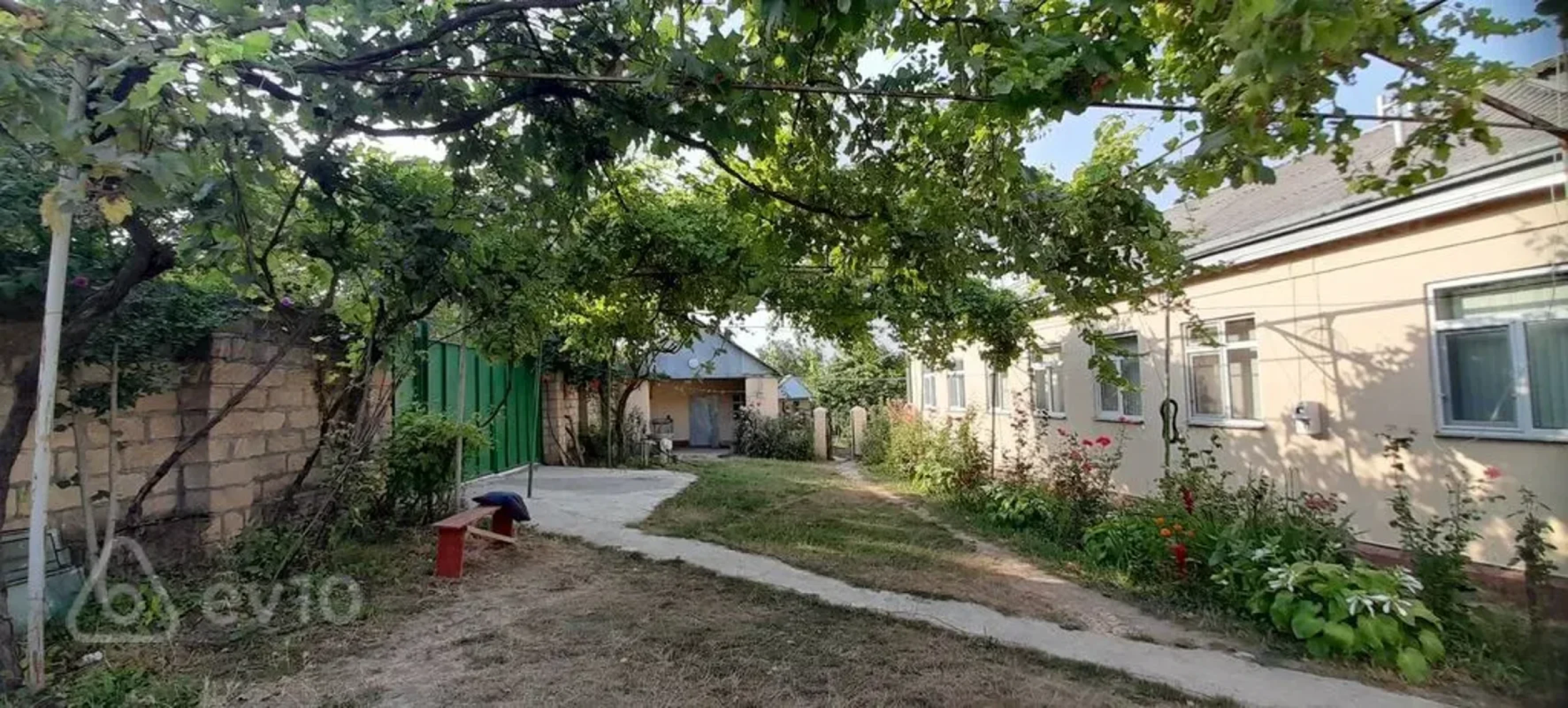 Satılır 7 otaqlı həyət evi 190 m²