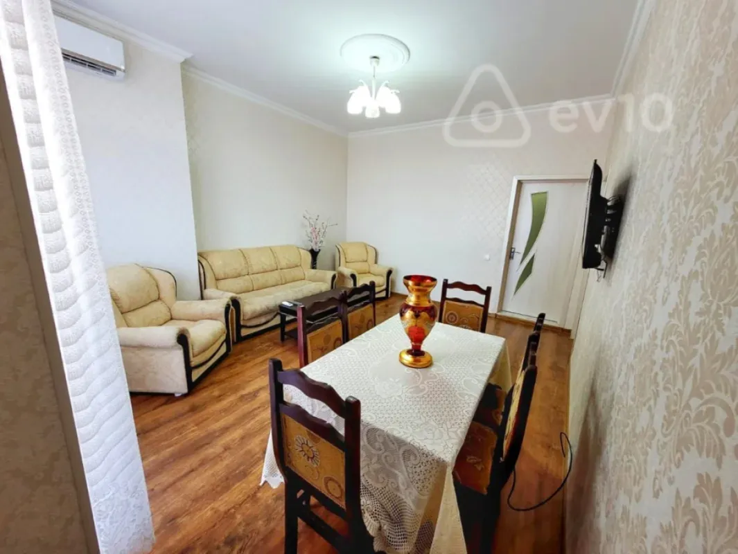 Kirayə verilir 2 otaqlı yeni tikili 60 m²