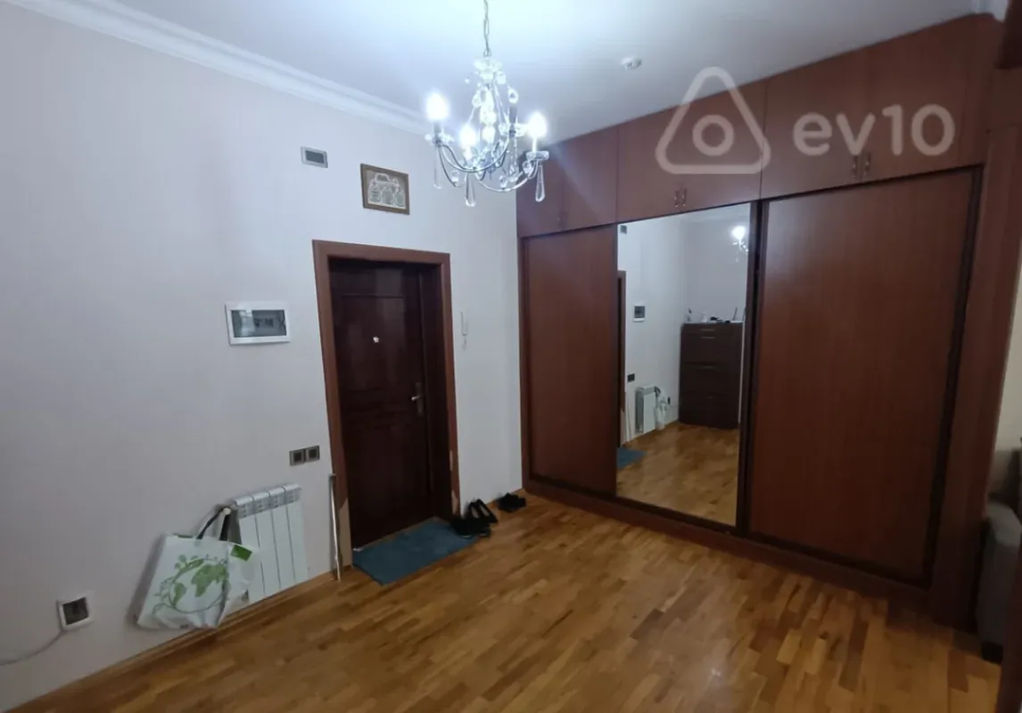 Kirayə verilir 2 otaqlı yeni tikili 60 m²