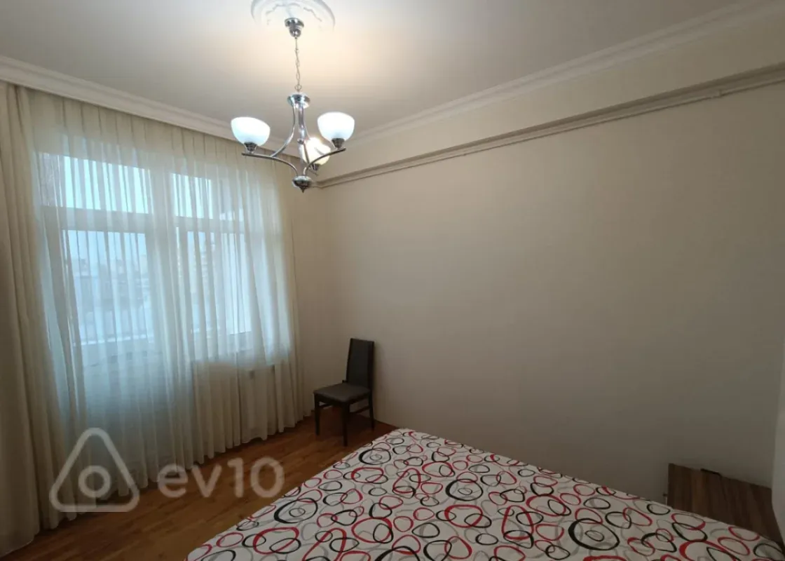 Kirayə verilir 2 otaqlı yeni tikili 60 m²