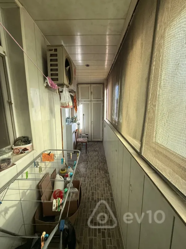 Satılır 3 otaqlı köhnə tikili 95 m²