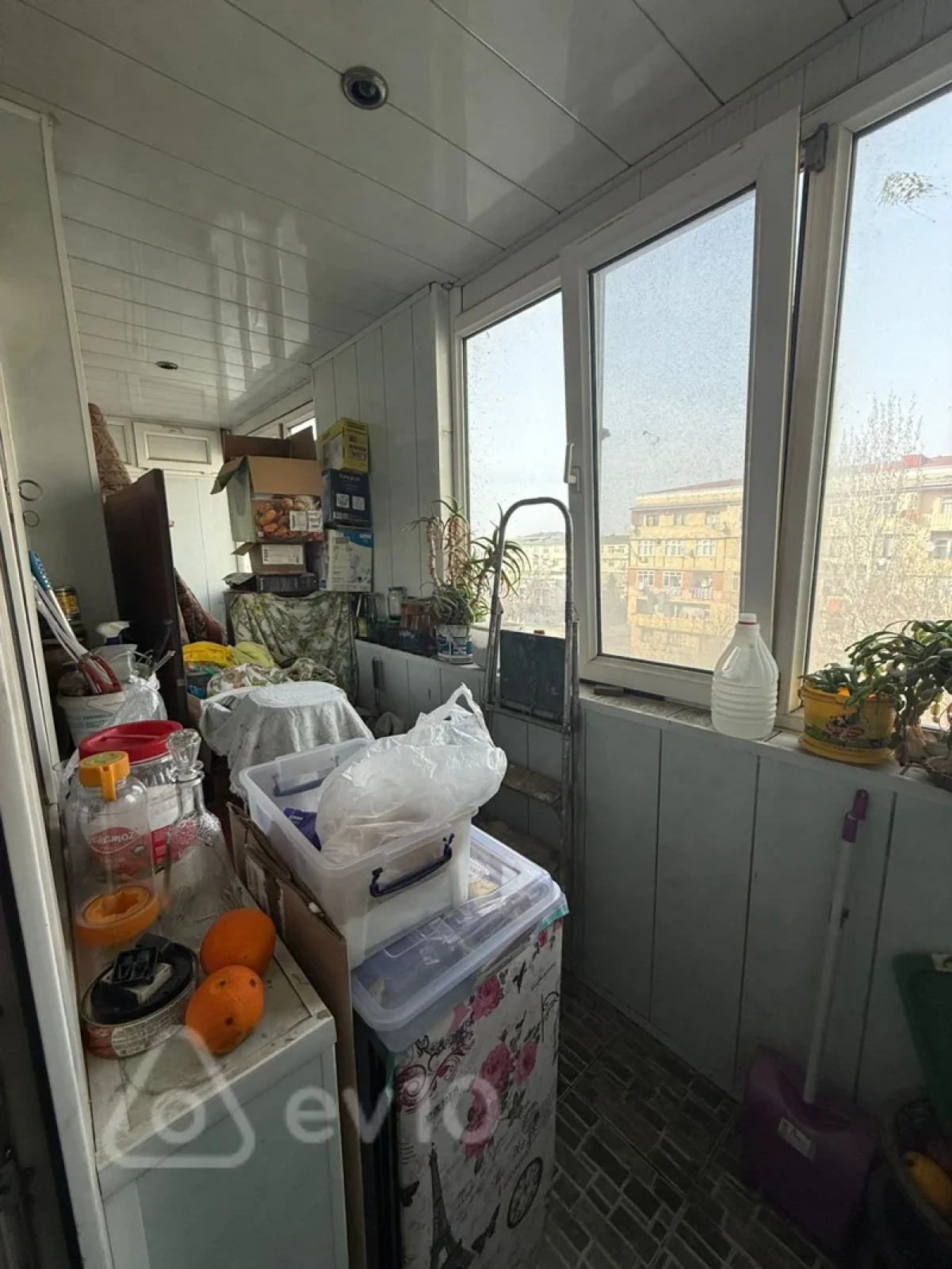 Satılır 3 otaqlı köhnə tikili 95 m²