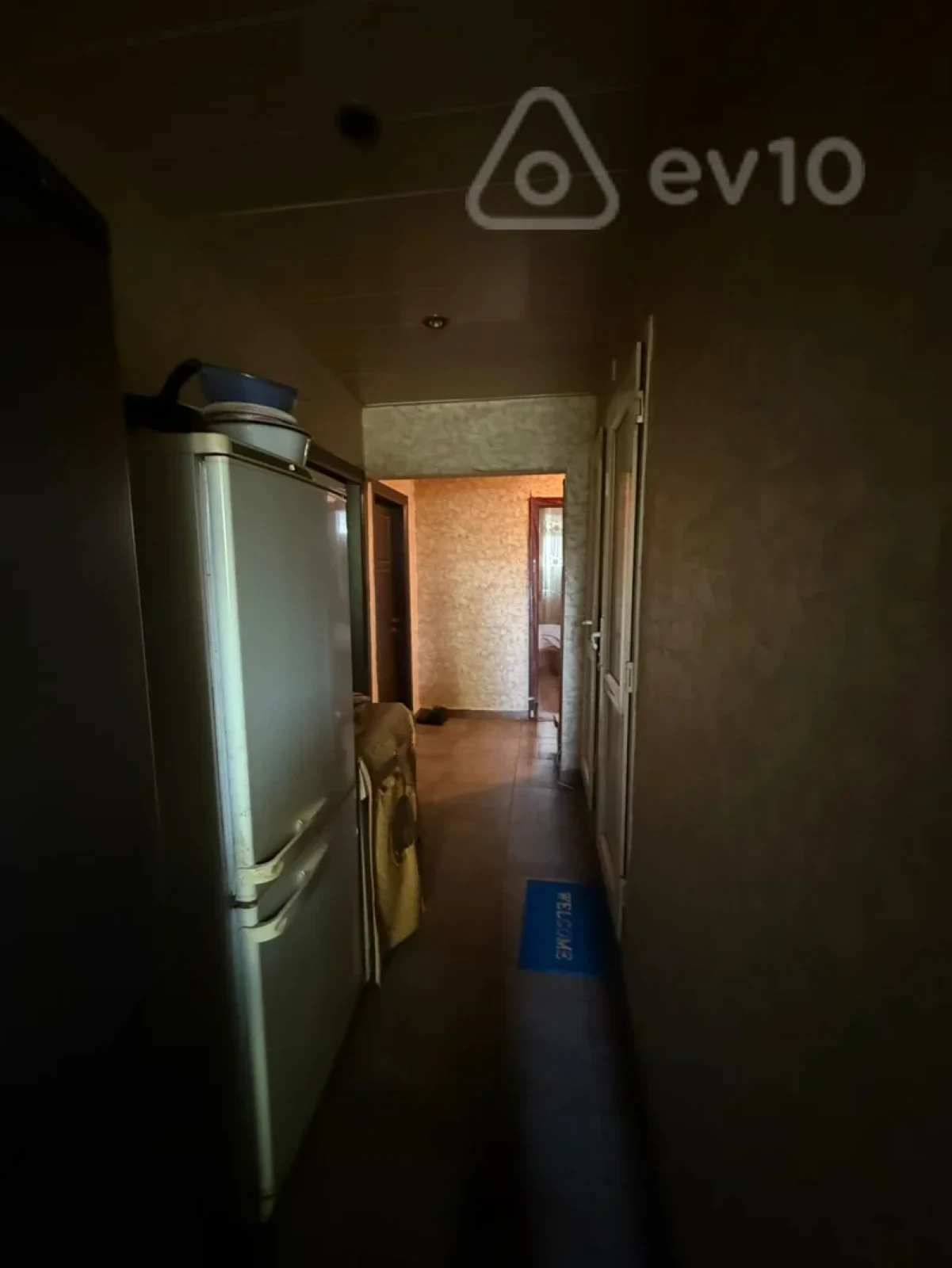 Satılır 3 otaqlı köhnə tikili 95 m²