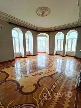 Satılır 4 otaqlı köhnə tikili 180 m² — Bakı, Səbail 4 otaq 180.00 m²