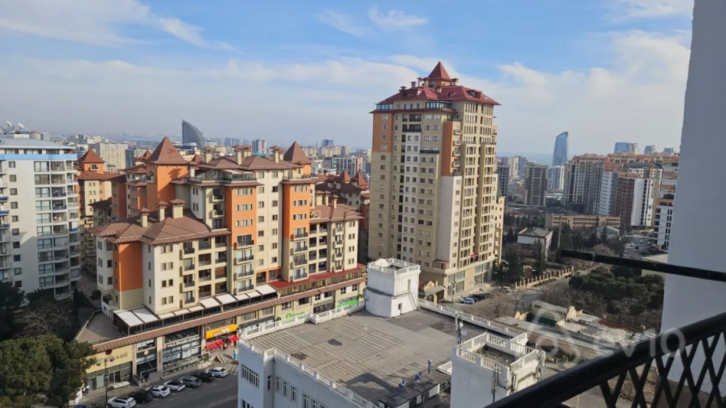 Kirayə verilir 3 otaqlı yeni tikili 128 m²