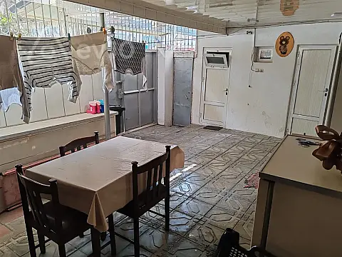 Satılır 5 otaqlı köhnə tikili 110 m²