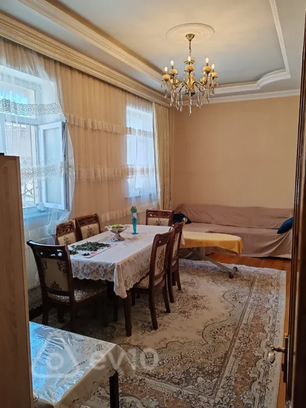 Satılır 5 otaqlı köhnə tikili 110 m²