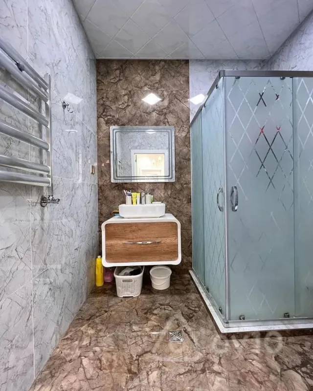 Kirayə verilir 4 otaqlı yeni tikili 180 m²