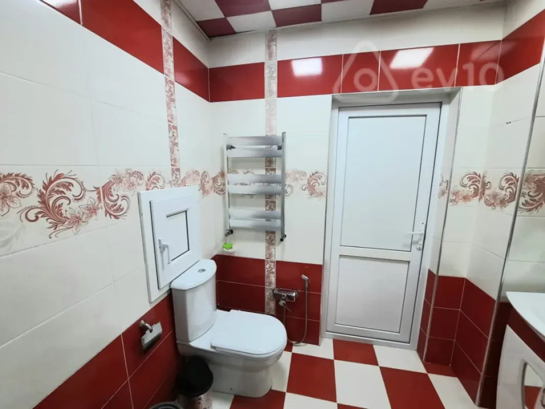 Kirayə verilir 2 otaqlı yeni tikili 82 m²