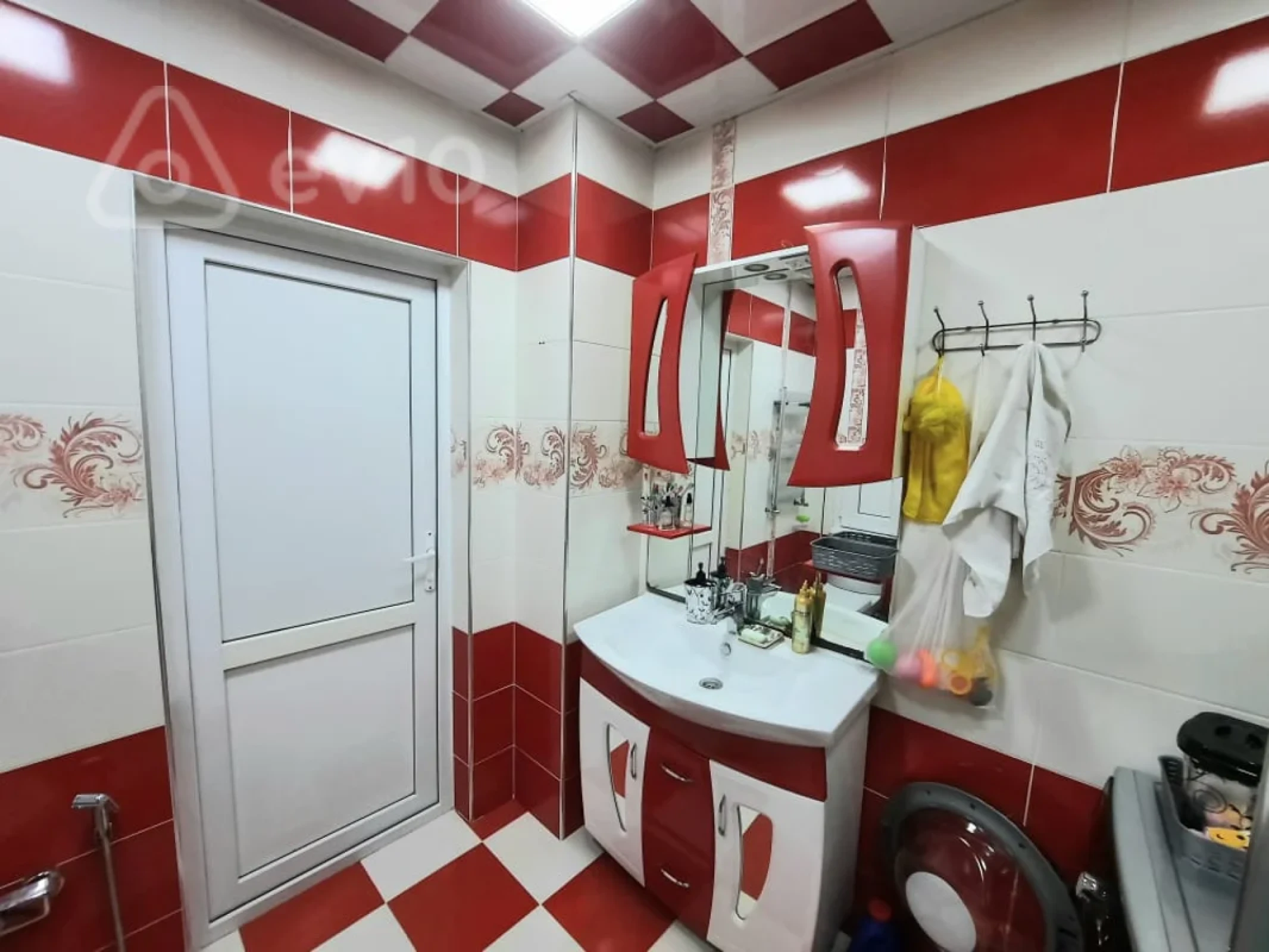 Kirayə verilir 2 otaqlı yeni tikili 82 m²