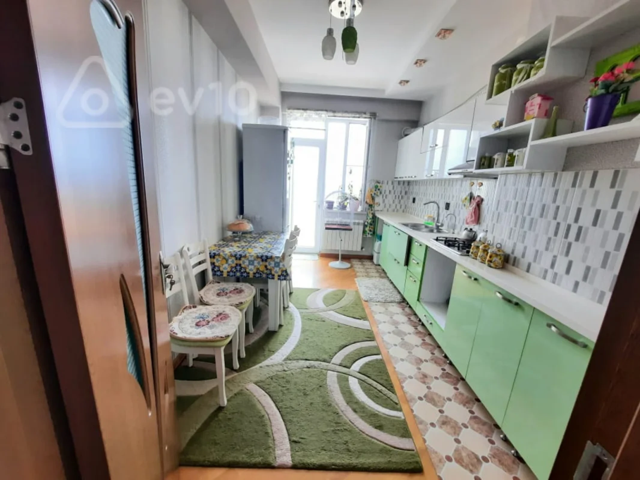 Kirayə verilir 2 otaqlı yeni tikili 82 m²
