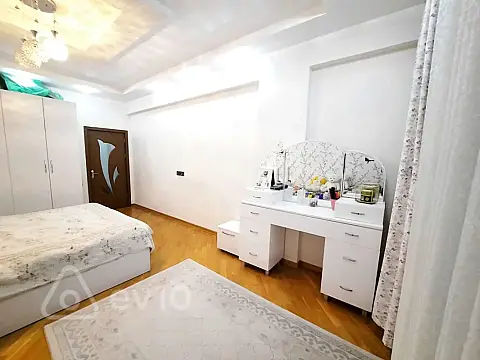 Kirayə verilir 2 otaqlı yeni tikili 82 m²