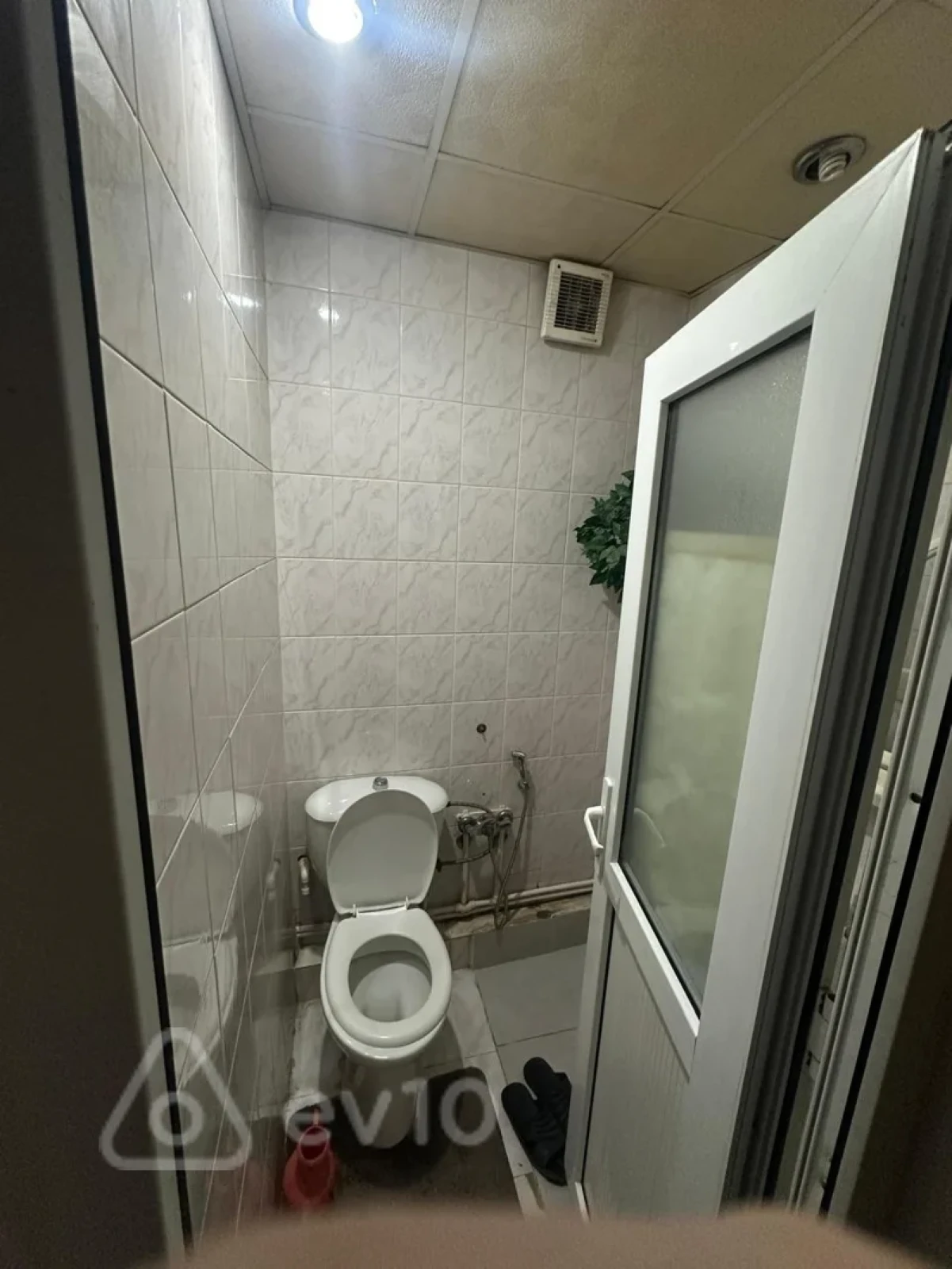 Kirayə verilir 3 otaqlı köhnə tikili 80 m²