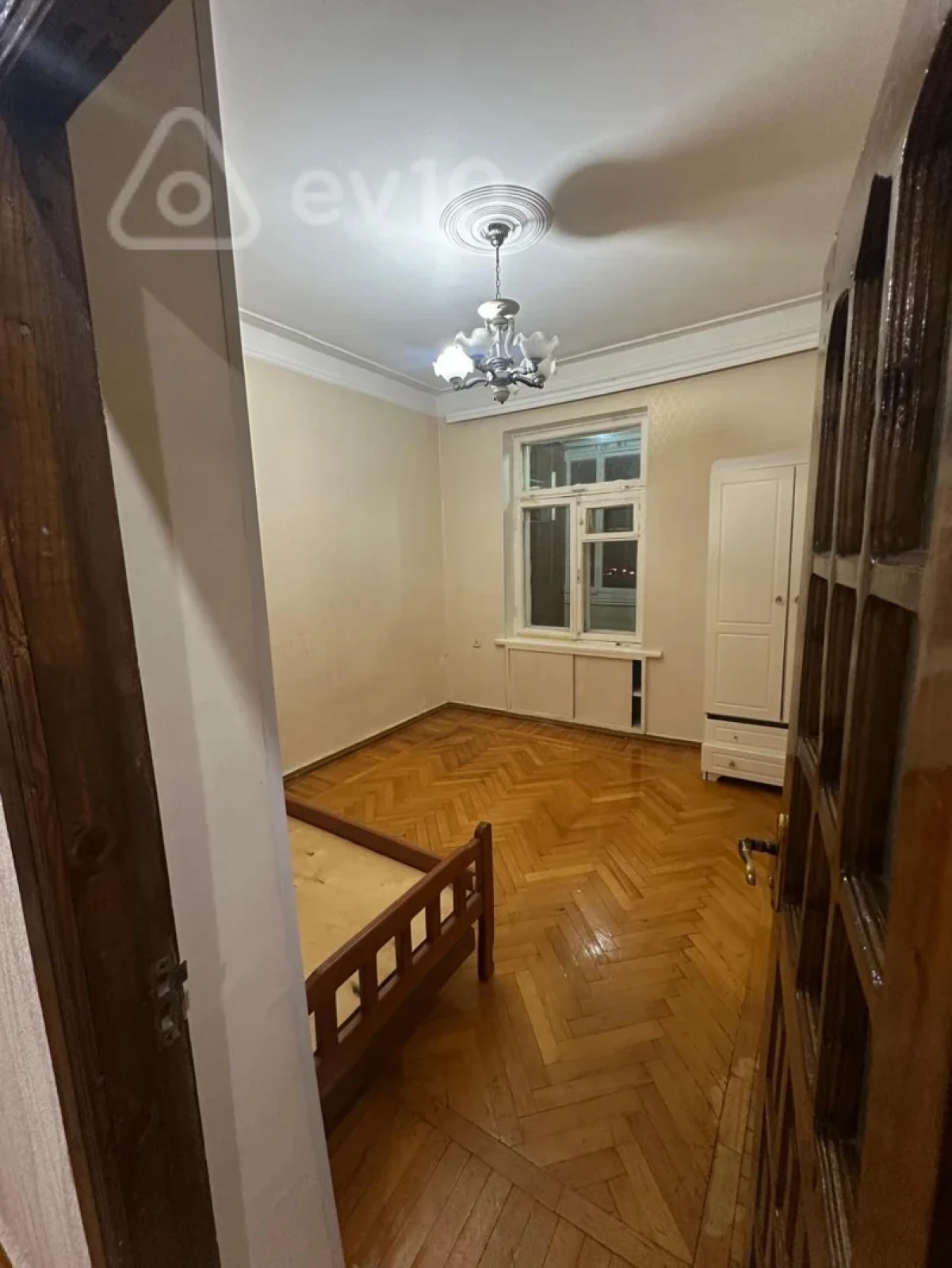 Kirayə verilir 3 otaqlı köhnə tikili 80 m²