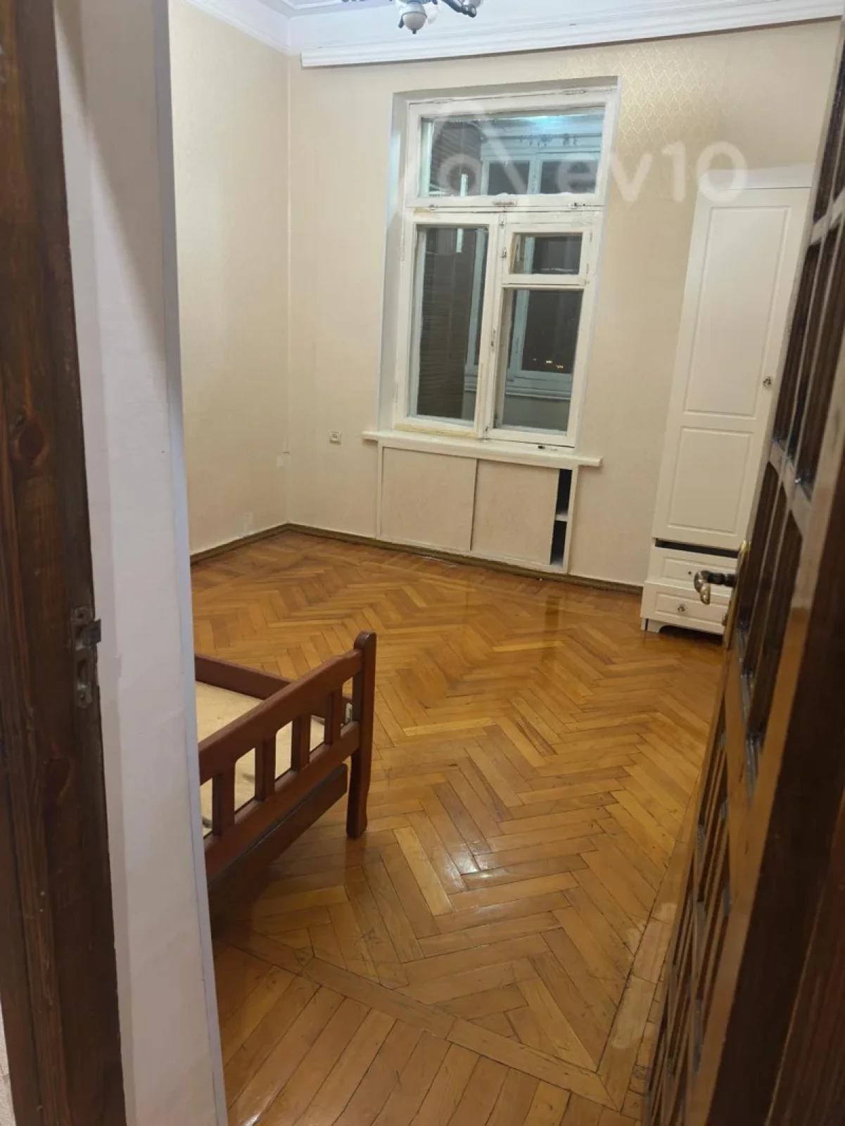 Kirayə verilir 3 otaqlı köhnə tikili 80 m²