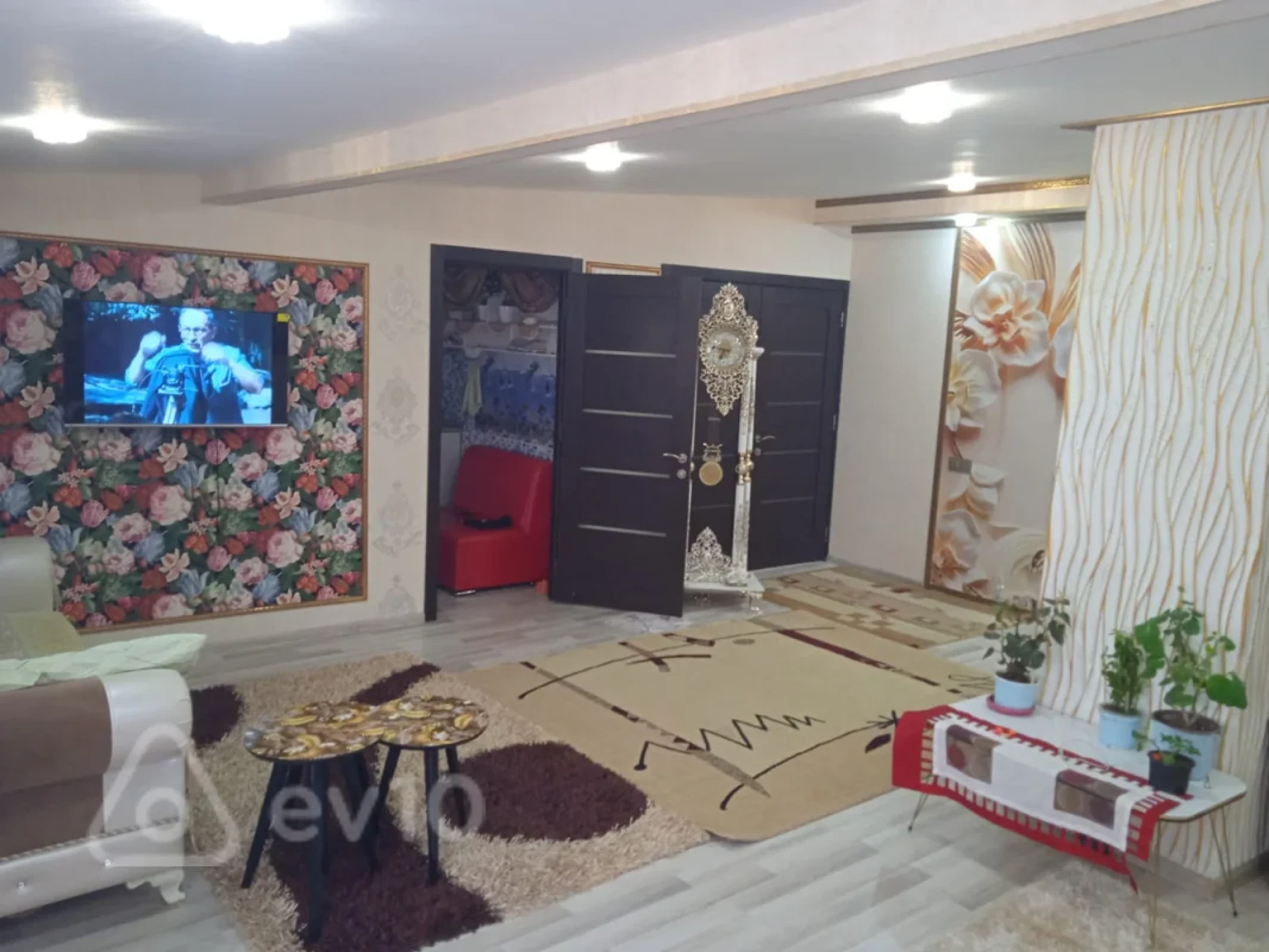 Kirayə verilir 2 otaqlı yeni tikili 75 m²