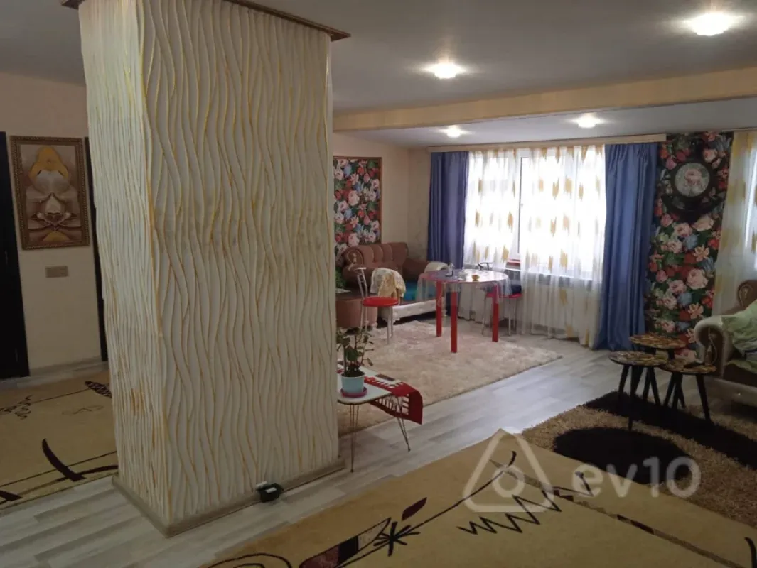 Kirayə verilir 2 otaqlı yeni tikili 75 m²
