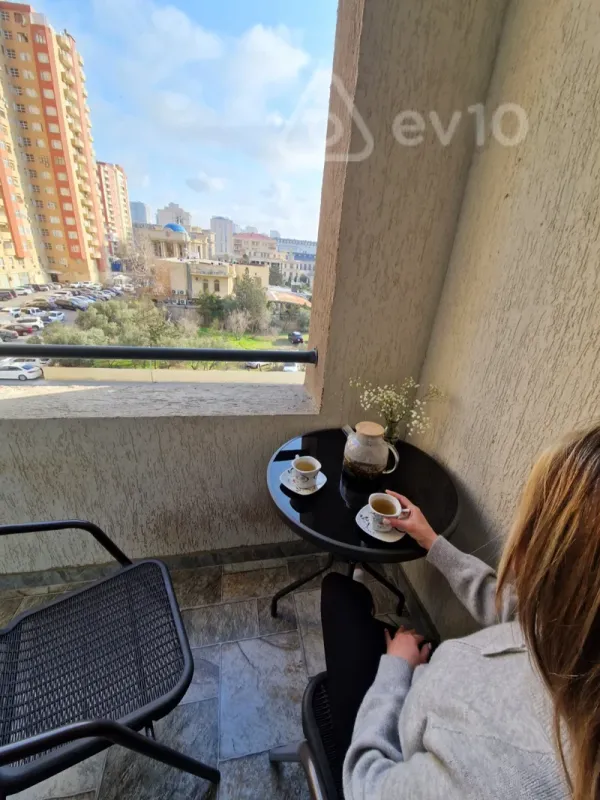 Kirayə verilir 2 otaqlı yeni tikili 76 m²