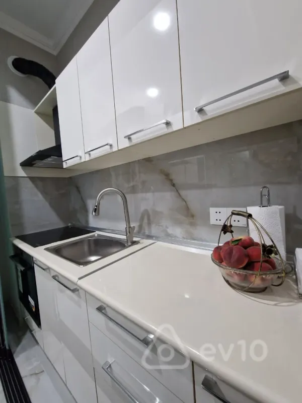 Kirayə verilir 2 otaqlı yeni tikili 76 m²