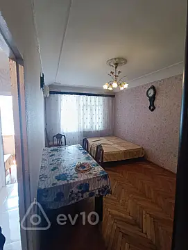 Kirayə verilir 2 otaqlı köhnə tikili 35 m²