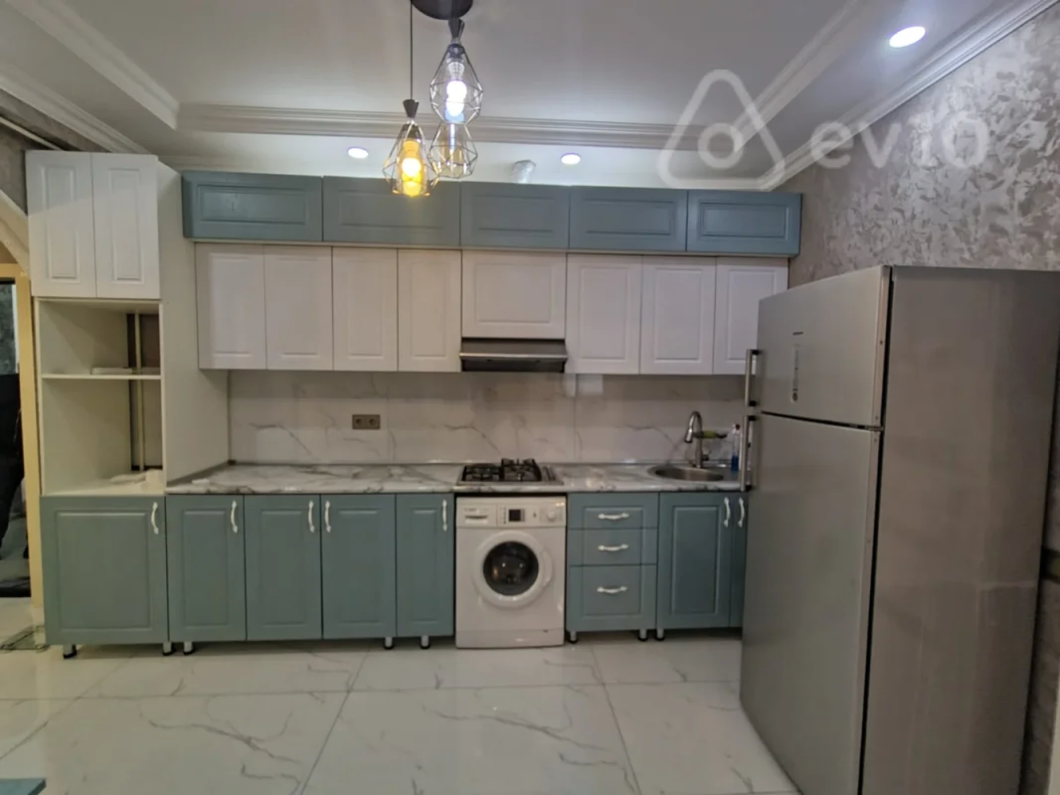 Kirayə verilir 2 otaqlı yeni tikili 75 m²