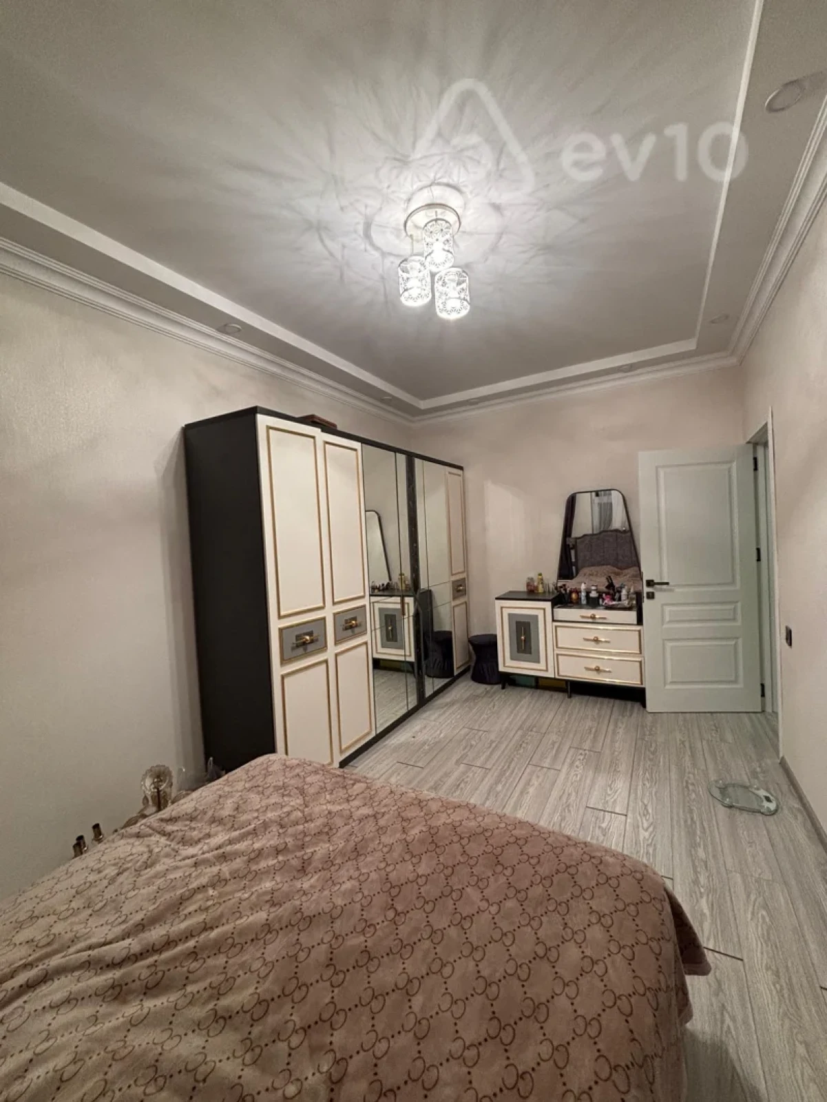 Satılır 4 otaqlı həyət evi 110 m²