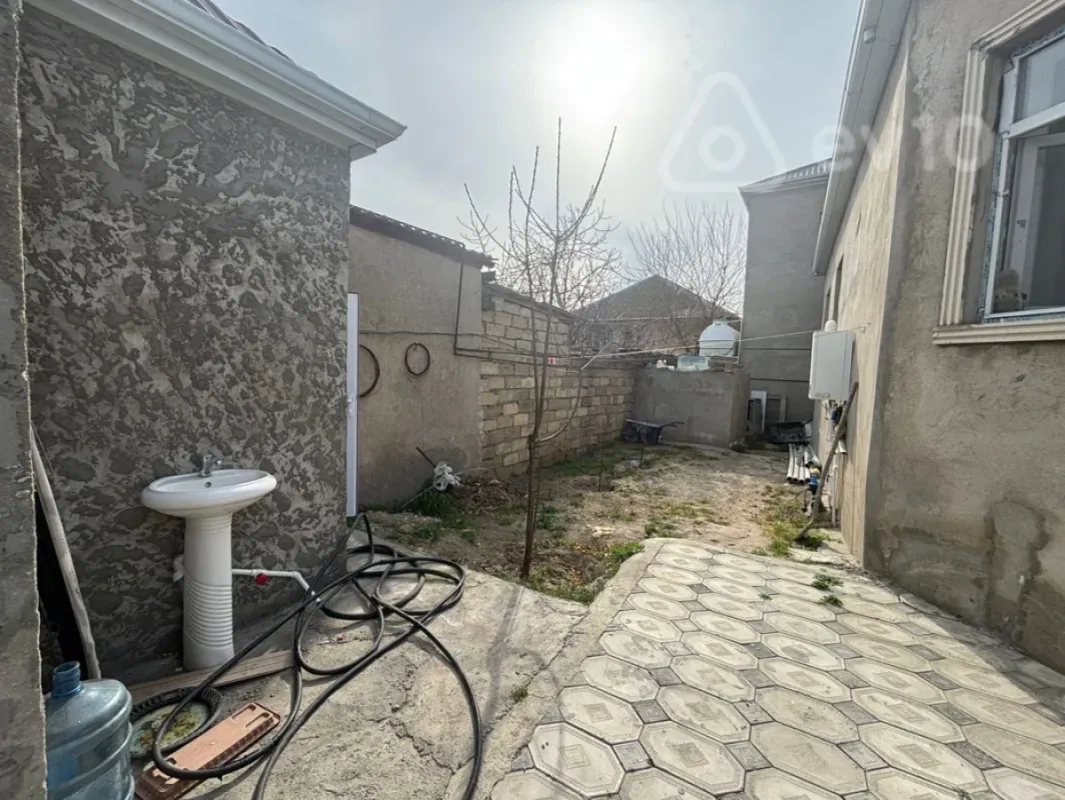 Satılır 4 otaqlı həyət evi 110 m²