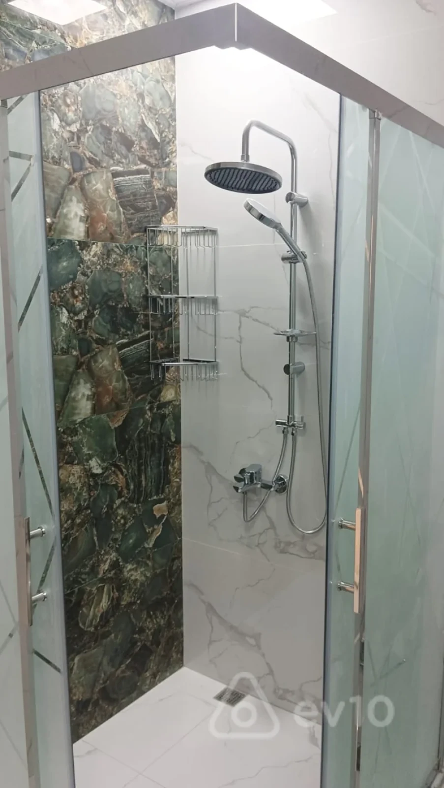 Kirayə verilir 3 otaqlı yeni tikili 70 m²