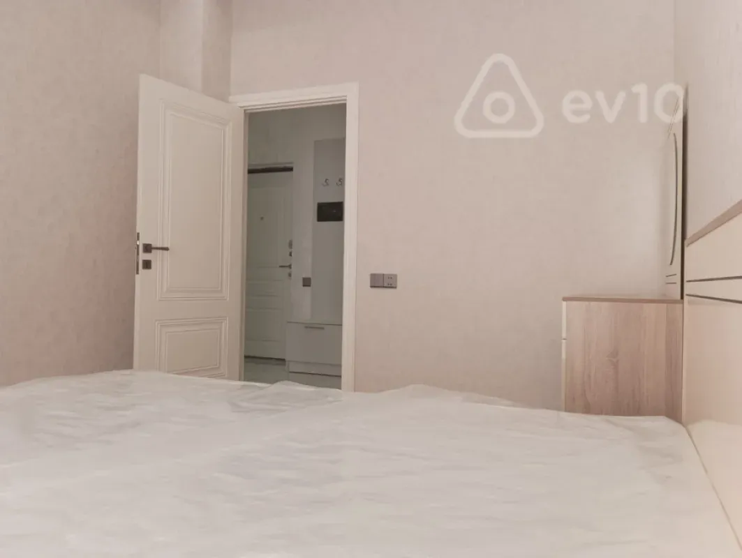 Kirayə verilir 3 otaqlı yeni tikili 70 m²