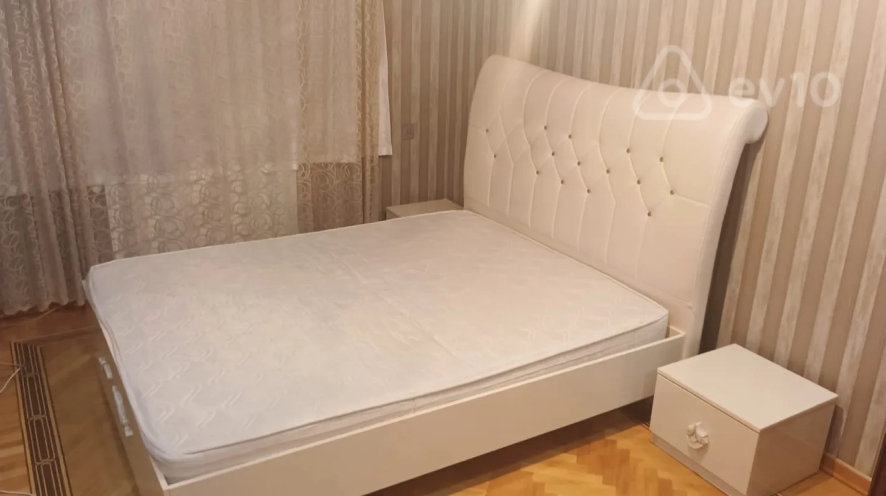 Kirayə verilir 3 otaqlı yeni tikili 80 m²